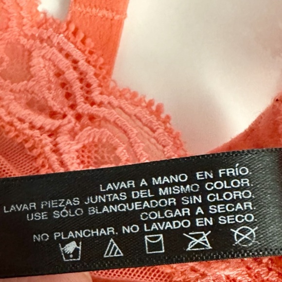 Natori Feather Plunge Contour Mesh Underwire Bra - Picture 3 of 6